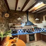 Antiguo Molino Con Piscina Y Chimenea En El Valle Del Tietar * Casavieja