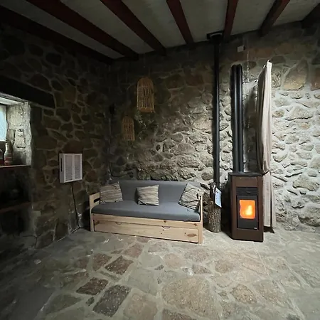 Antiguo Molino Con Piscina Y Chimenea En El Valle Del Tietar *