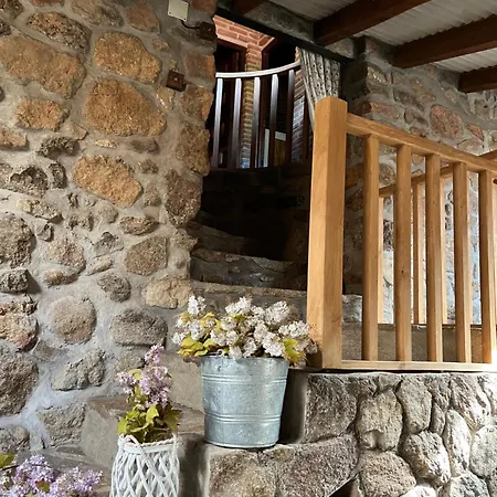 Antiguo Molino Con Piscina Y Chimenea En El Valle Del Tietar Feriehus