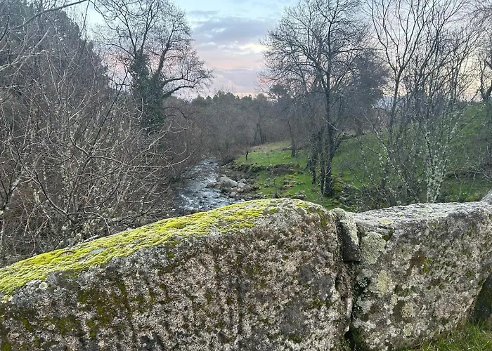 Дом отдыха Antiguo Molino Con Piscina Y Chimenea En El Valle Del Tietar Касавьеха