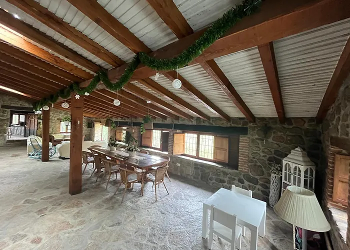 Antiguo Molino Con Piscina Y Chimenea En El Valle Del Tietar