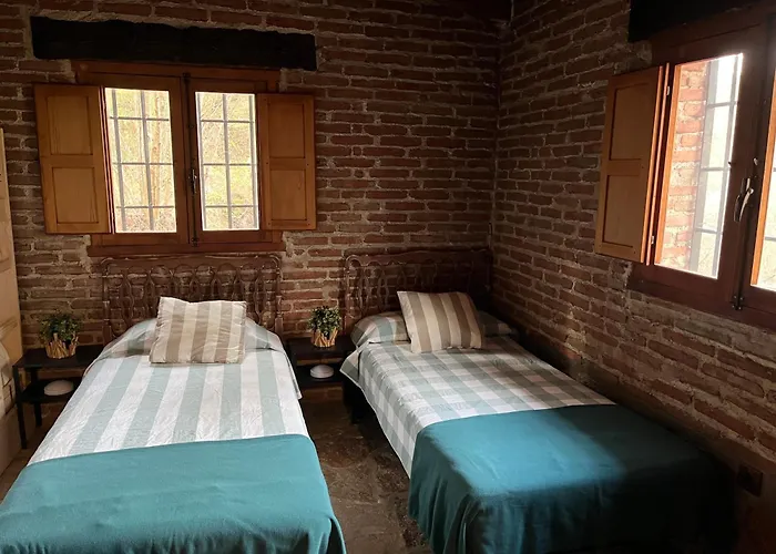 Antiguo Molino Con Piscina Y Chimenea En El Valle Del Tietar *